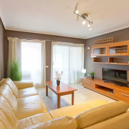 Marine Breeze Apartment *